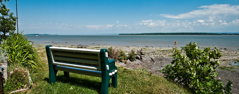 Une vue imprenable sur le fleuve Saint-Laurent, vu depuis l'un de nos chalets.